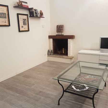La Casa Degli Artisti Apartment Como Luaran gambar