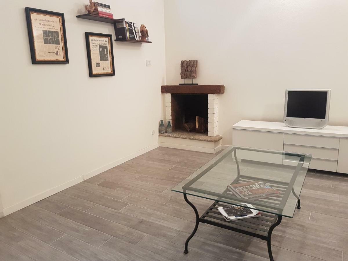 La Casa Degli Artisti Apartment Como Luaran gambar