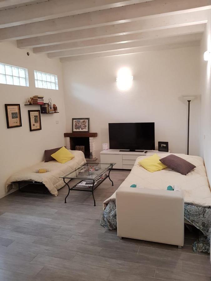 La Casa Degli Artisti Apartment Como Luaran gambar